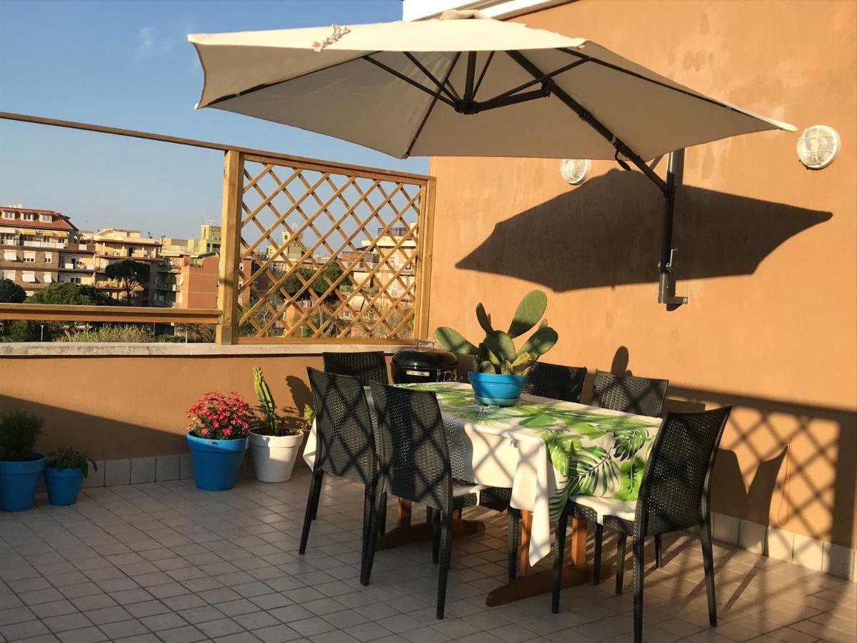 Rome On The Beach Apartment Lido di Ostia Exterior photo